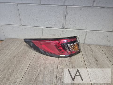 Achterlicht links van een Mazda 6 station 2007 - 2012 €200