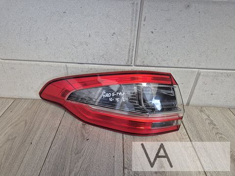 Achterlicht links van Ford S-max 2010 tot 2015 facelift €200