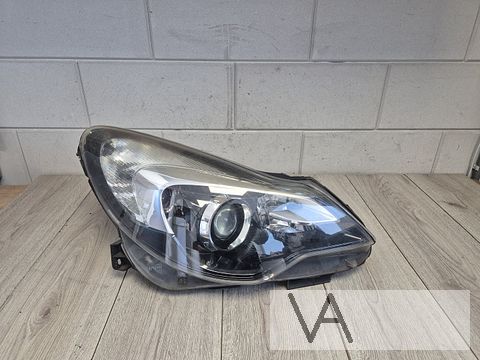 Koplamp rechts van Opel Corsa D facelift zwart met lens AFL