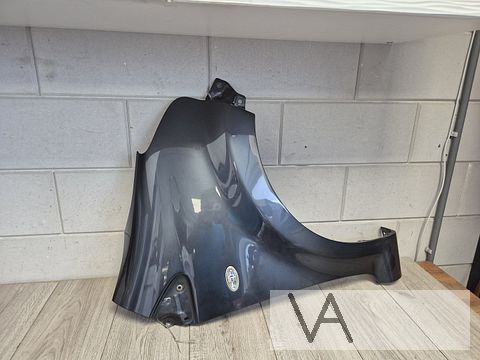 Voorscherm spatbord van Toyota Aygo 2005 - 2012 grijs €50