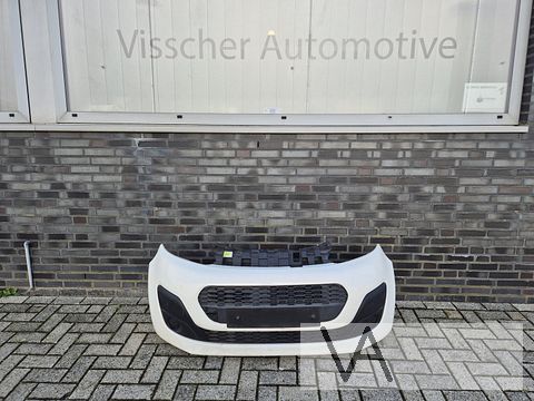 Voorbumper van Peugeot 107 2012 tot 2014 schadevrij €250