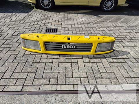 Voorfront met koplampen van Iveco Daily 1991 -1999 geel €150