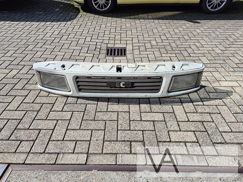 Voorfront met koplampen van Iveco Daily 1991 -1999 wit €150