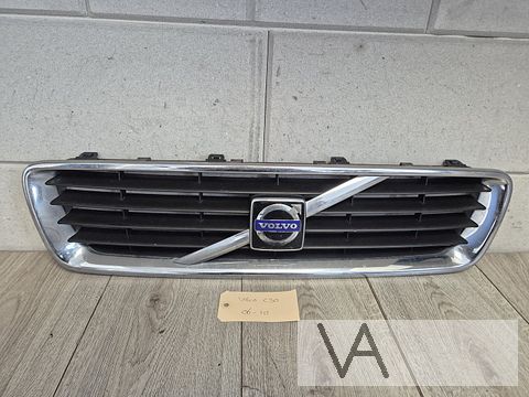 Grille van Volvo C30 2006 tot 2010 nette staat 125 euro