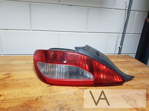 Achterlicht links Peugeot 406 coupe 1997 - 2005 nette staat