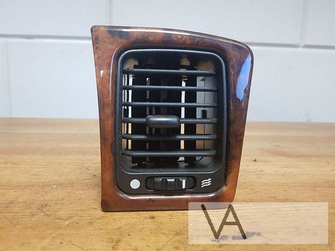 Jaguar XJ X300 dashboard luchtrooster rechts 1994 - 1998 €20