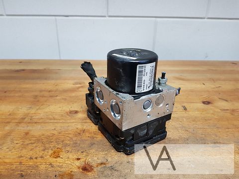 Volvo S60 V60 XC60 2009 - 2013 abs pomp P31329137 €50