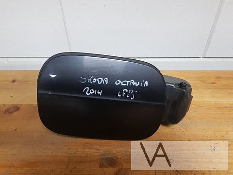 Skoda Octavia 2013 - 2019 tankklep benzine zwart LF9R €30