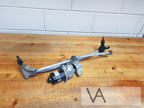 BMW 1 serie 2004 - 2012 ruitenwissermechaniek met motor €30
