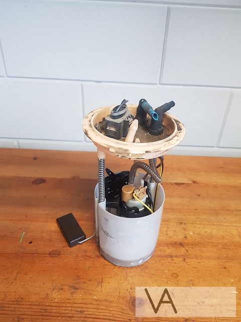 VW Golf 5 6 Audi A3 Seat Leon DIESEL brandstofpomp tank €30