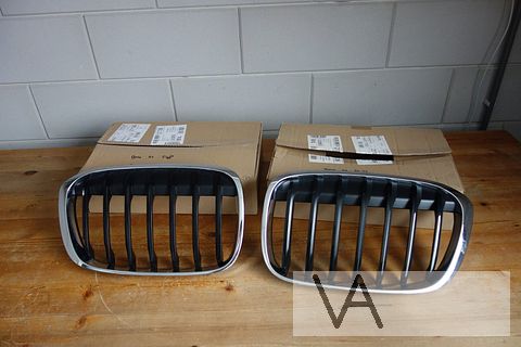 BMW X1 F48 2014 - 2019 grille nier in de bumper rechts €30