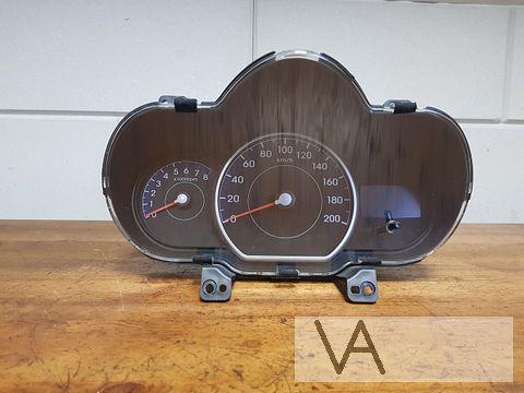 Hyundai i10 2007 - 2014 tellerbak cockpit dashboard €40