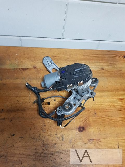 Ford Focus 3 2010 - 2017 ruitenwisser mechaniek €30 per kant