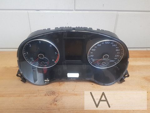 VW Jetta 4 2010 - 2017 tdi tellerbak cockpit 5c6920861a €50