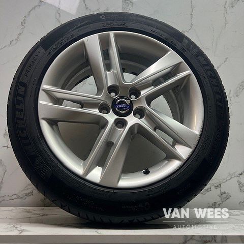 Volvo V40 V60 245/45/17 INCH MICHELIN ZOMERSET