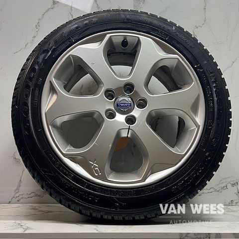 Volvo XC70 235/50/18 INCH Origineel Winterset