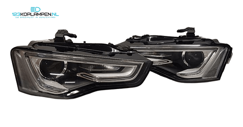 Audi A5 8T Facelift Xenon koplamp links rechts