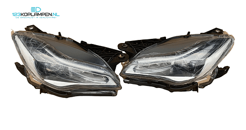 Maserati Quattroporte 6 / VI Facelift Full Led Koplamp links rechts