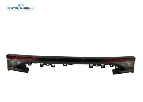 Subaru Solterra achterlicht midden LED