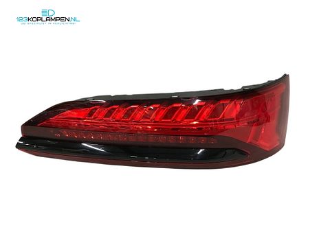 Audi Q7 4M SQ7 Facelift achterlicht rechts LED Basis