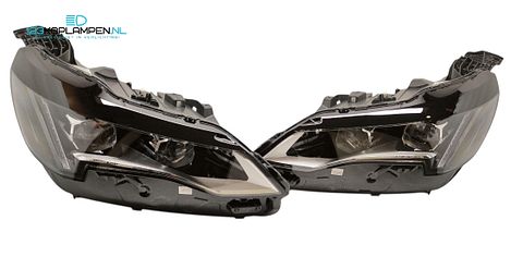 Peugeot 3008 5008 II Facelift koplampen LED