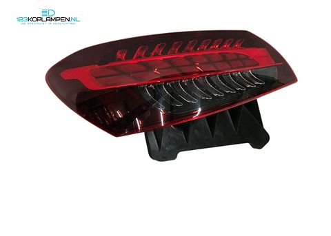 Mercedes E Klasse W213 Facelift achterlicht links Sedan LED