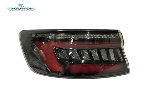 Audi A4 B9 Avant Black line achterlicht links LED