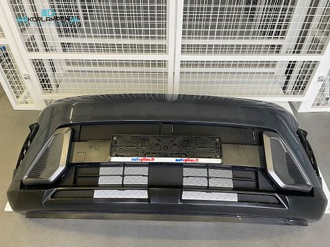 Hyundai Kona II voorbumper 6 PDC nieuw model