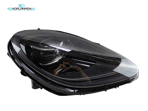 Porsche Macan 95B Full Led Matrix koplamp rechts