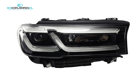 BMW 5 Serie G30 Facelift LCI Full LED Adaptive koplamp rechts