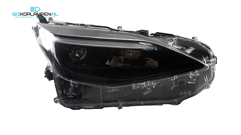 Toyota Yaris Cross Full Led Koplamp rechts