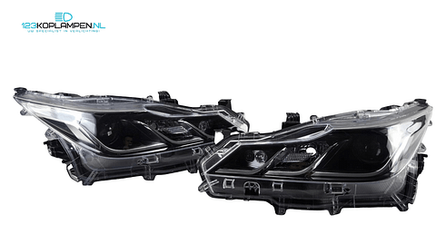Toyota Corolla E21 Sedan koplamp links rechts