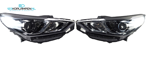 Hyundai i30 3 Facelift koplampen links rechts