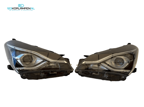 Toyota Yaris P13 facelift LED koplamp koplampen