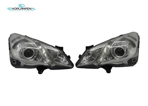 Mercedes E Klasse W207 coupe Bi Xenon koplamp koplampen links rechts