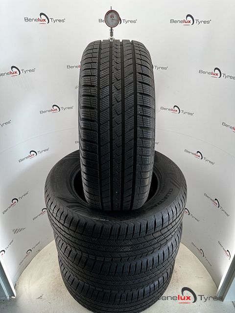 all-season 255/60R18 Vredestein 255/60R18 255/60/18 2556018