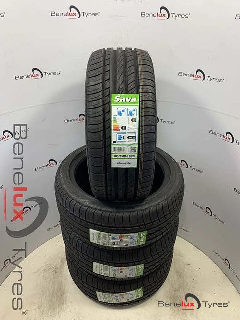 NIEUW 205/45R16 83W Sava UHP  205/45 R16 205/45/16 2054516