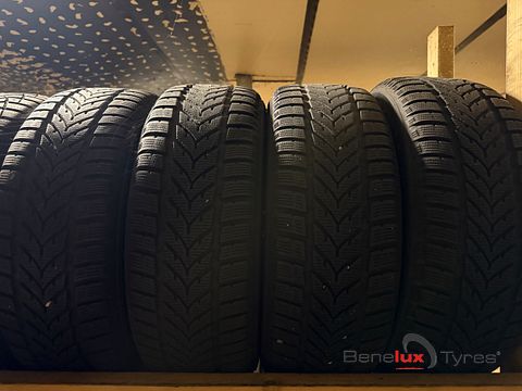 nieuw snow 205/60R15 Vredestein 205/60 R15 205/60/15 2056015