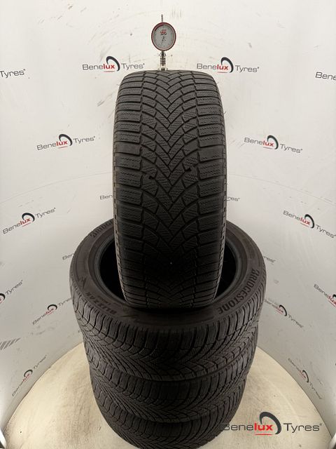 snow 235/45R18 98V Bridgestone 235/45 R18 235/45/18 2354518