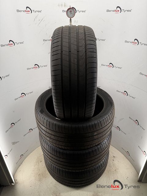 demo 255/40R20 101V Pirelli 255/40 R20 255/40/20 2554020
