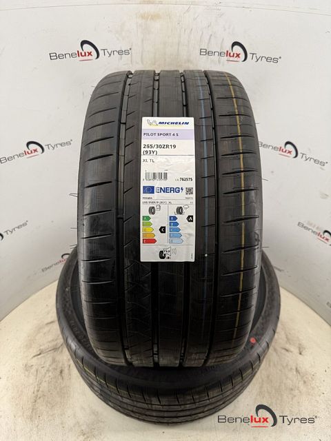 265/30ZR19 Pilot 265/30R19 265/30 ZR19 R19 265/30/19 2653019