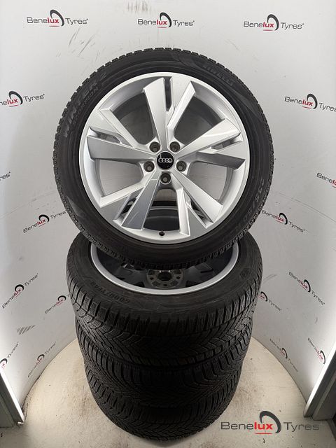 winter Audi Q4 Q5 Q3 RS E-tron A8 all-road A6 A5 S8 S6 TT