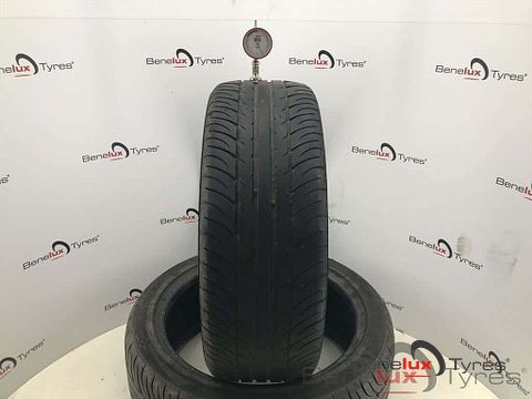 215/45R18 93Y XL Kumho Ecsta SPT 215/45 R18 215/45/18