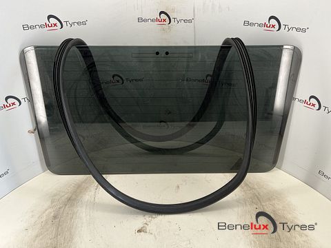 achter ruit met rubber Mercedes G-klasse W463 A4637401057
