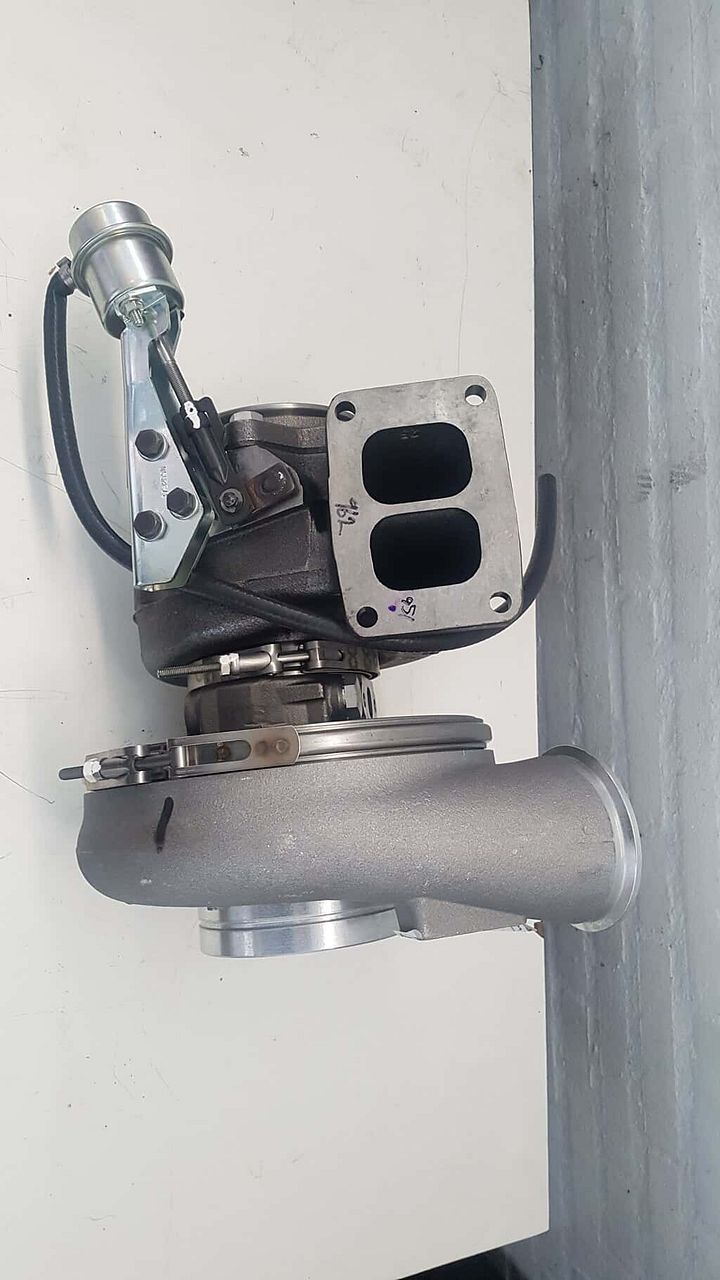 VOLVO D13K FH / FM 2013- E6 TURBO COMPRESSOR V 21989961; 21900655 21952490 21989961 3788513 3793858 3793861 3795222 4031026 5322450 5456125 85013296 85013511 85019296 – Zdjęcie 3