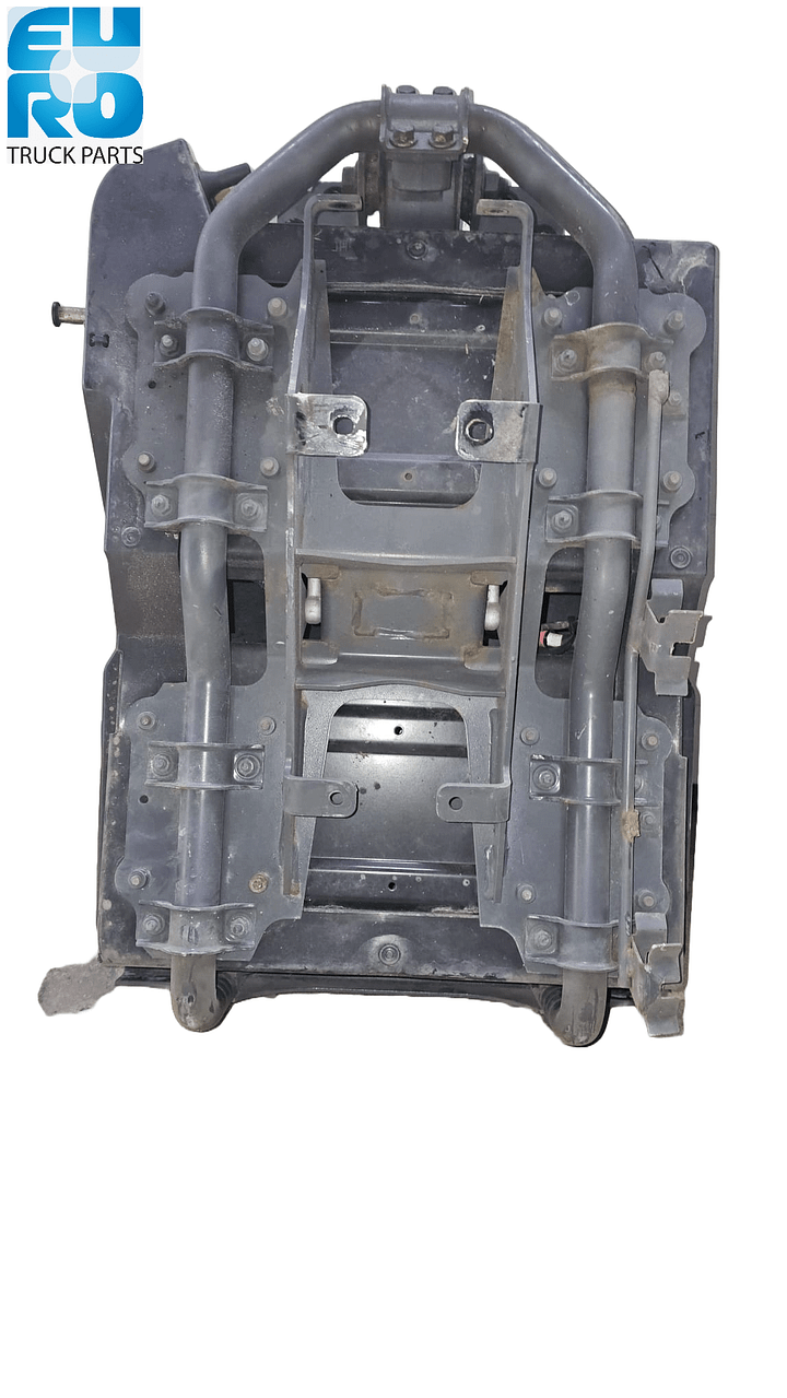 DAF XF 106 BATTERY BOX + COVER BETWEEN THE CHASSIS USED – Foto 2