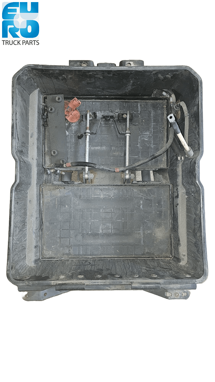 DAF XF 106 BATTERY BOX + COVER BETWEEN THE CHASSIS USED – Foto 4