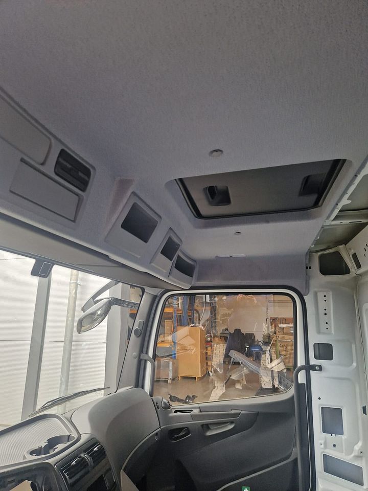 MB ATEGO CABINE EURO 6 TUNEL VOOR 6 CYL.MOTOR WITHOUT SEAT 000074 – Foto 11