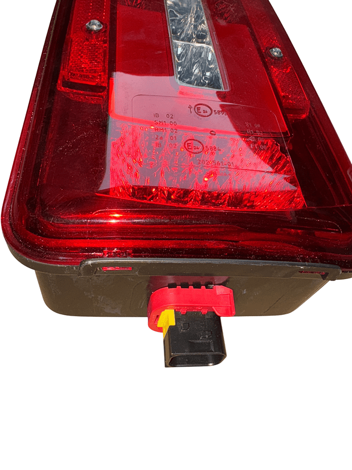 DAF XF106, CF, LF 12-LED ACHTERLICHT RECHTS | 2337773 – Foto 3
