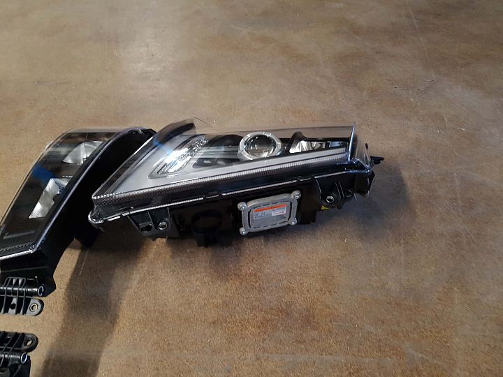 COMPLETE SET FOR VOLVO FH4 (FH16 LOOK) DEPO XENON HEADLIGHTS + FOG LIGHTS LEFT AND RIGHT 000126 – Foto 2